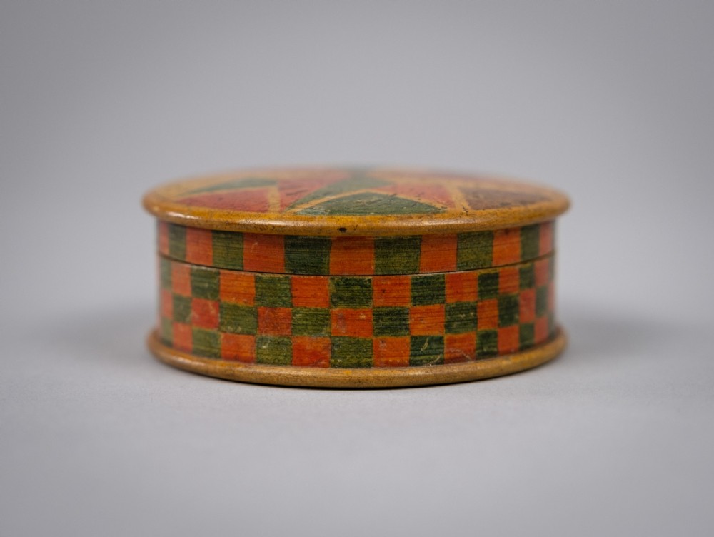 Early 20th Century Harlequin Painted Treen Snuff Box. View IV
