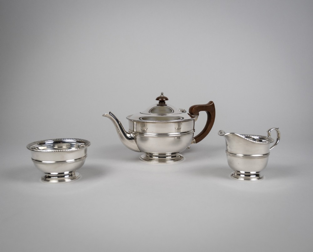 Sterling Silver Teapot & Set by Mappin & Webb, Sheffield, 1931. View II