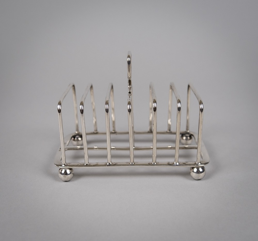 Scottish Silver Toast Rack by Robert & William Sorley, Glasgow, 1913. View V