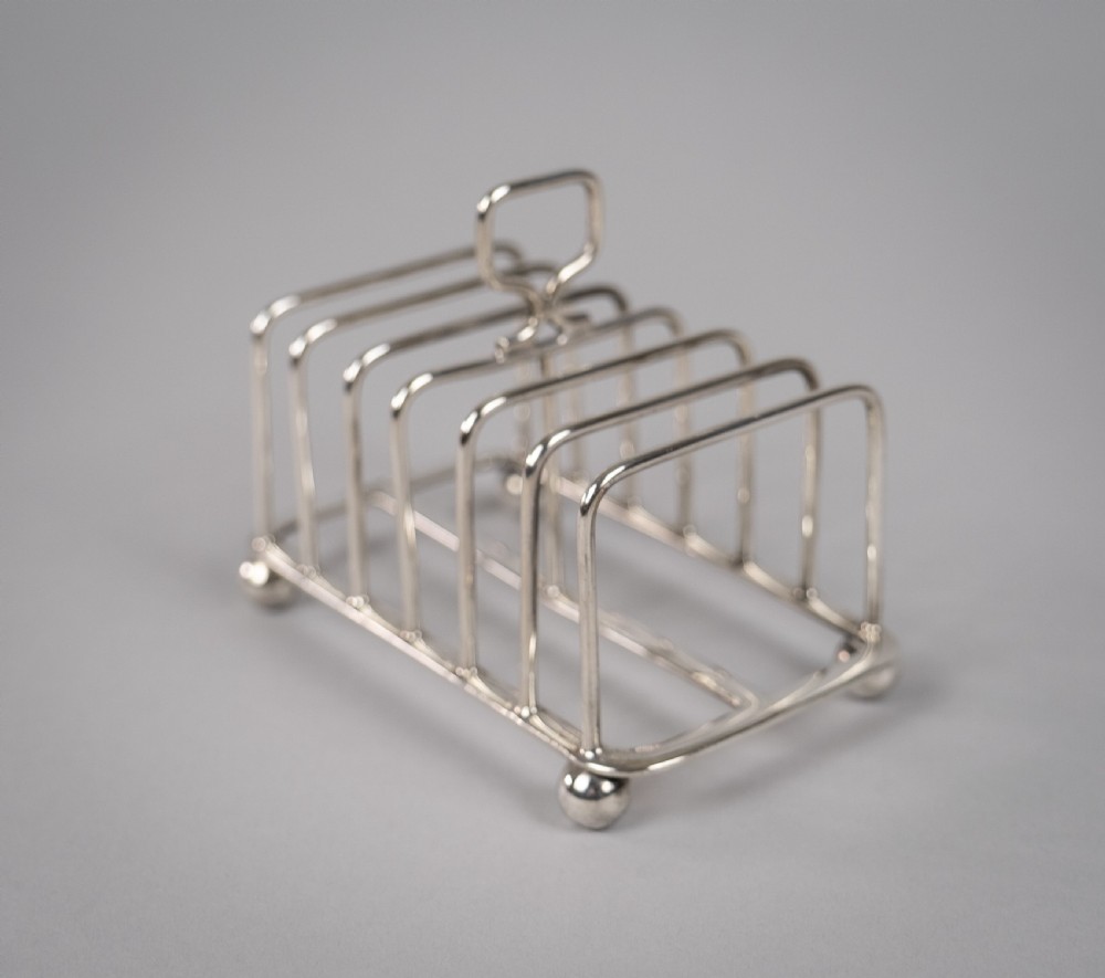 Scottish Silver Toast Rack by Robert & William Sorley, Glasgow, 1913. View VI
