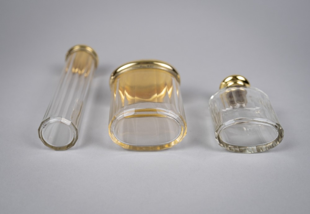 B & G West, London, 1942, Three Silver Gilt Dressing Table Jars . View VI