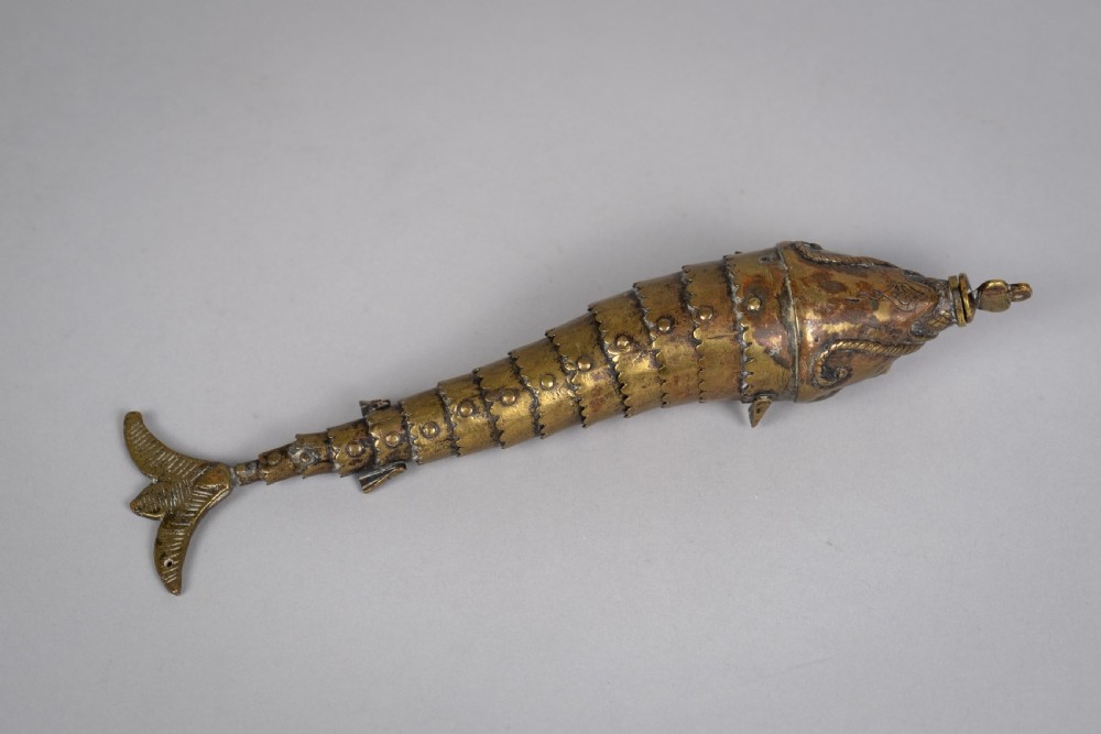 Large 19th Century Indian Brass Articulated Fish Powder Flask View XIII