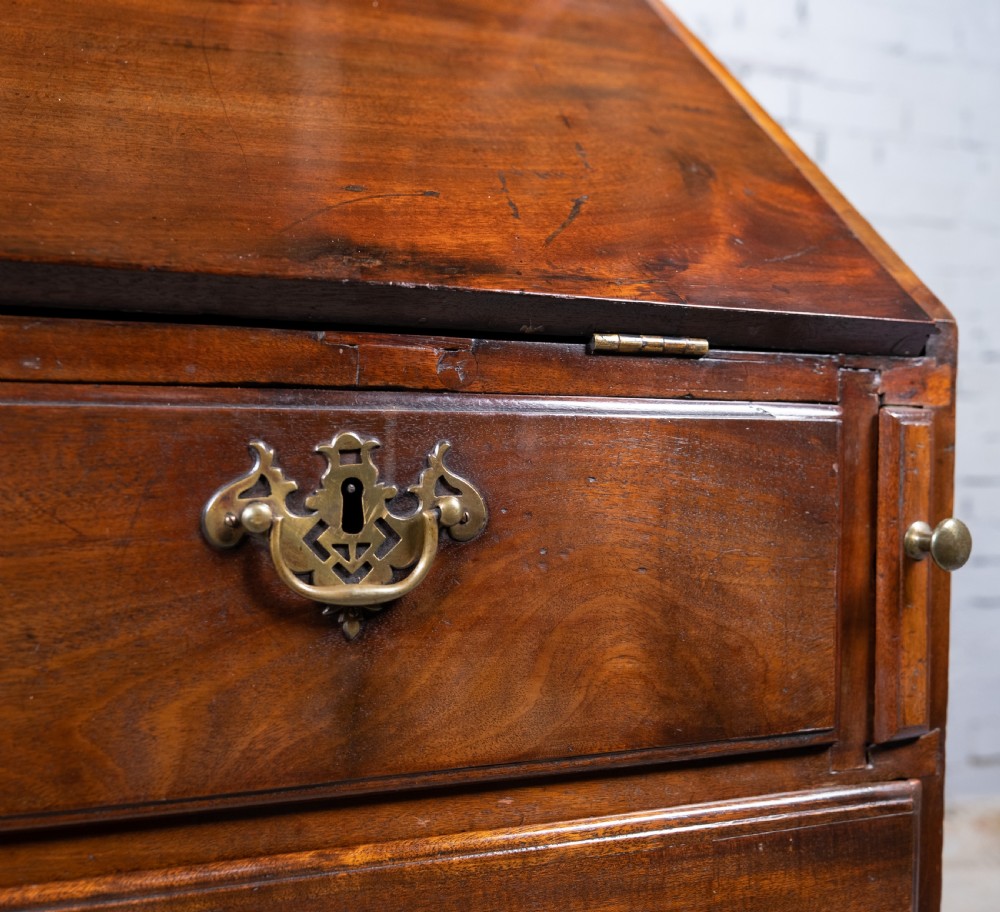 Fine George II Chippendale Period Bureau Bookcase With Bramah Lock. View XI