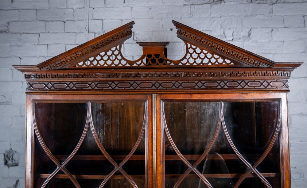 Fine George II Chippendale Period Bureau Bookcase With Bramah Lock. View XIII