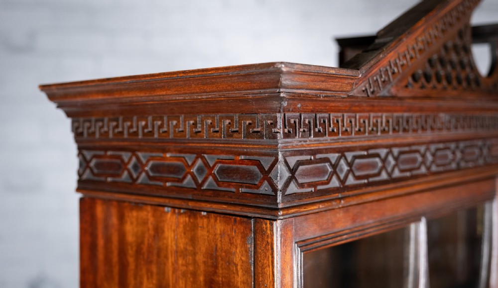 Fine George II Chippendale Period Bureau Bookcase With Bramah Lock. View XV