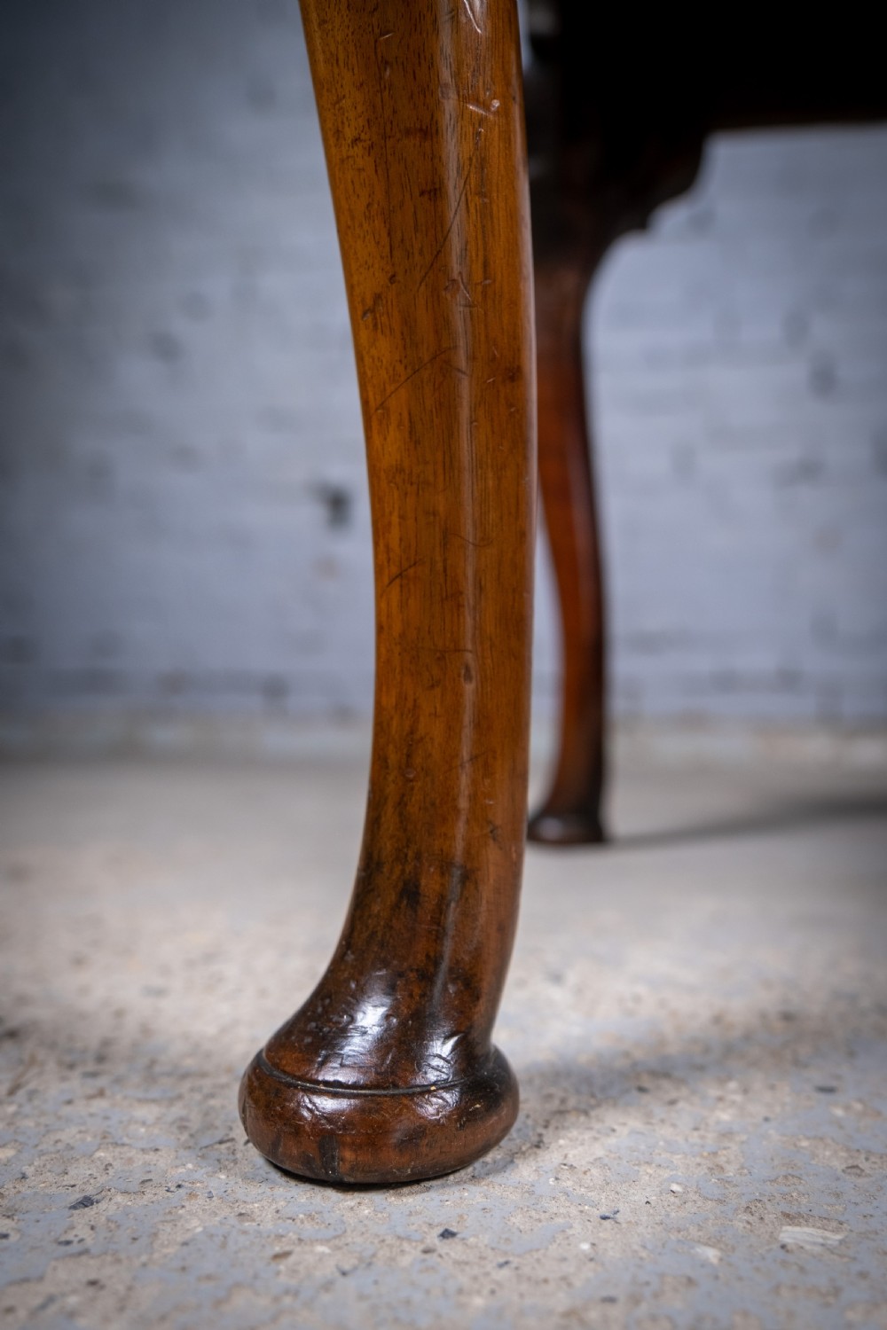 18th Century Georgian Featherbanded Walnut Lowboy View XIII