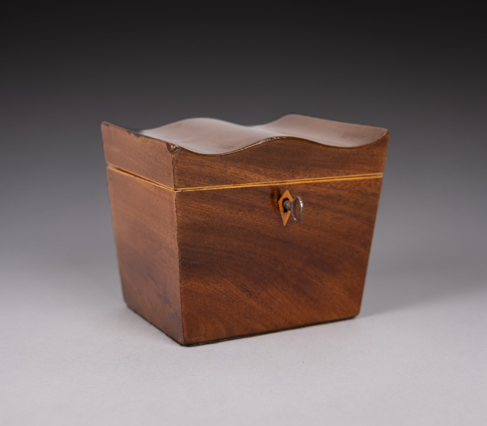 George III Mahogany Serpentine Top Tea Caddy, c.1790