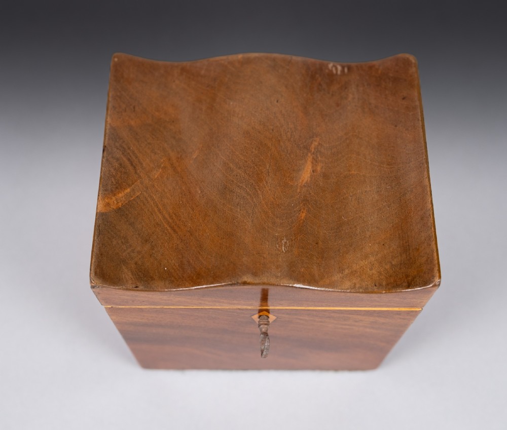 George III Mahogany Serpentine Top Tea Caddy, c.1790 View IV