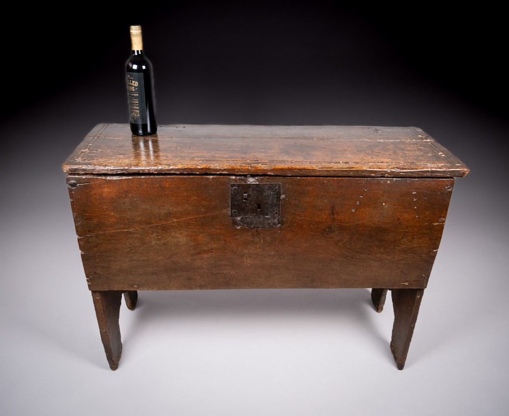 17th Century Oak Six Plank Coffer View VI