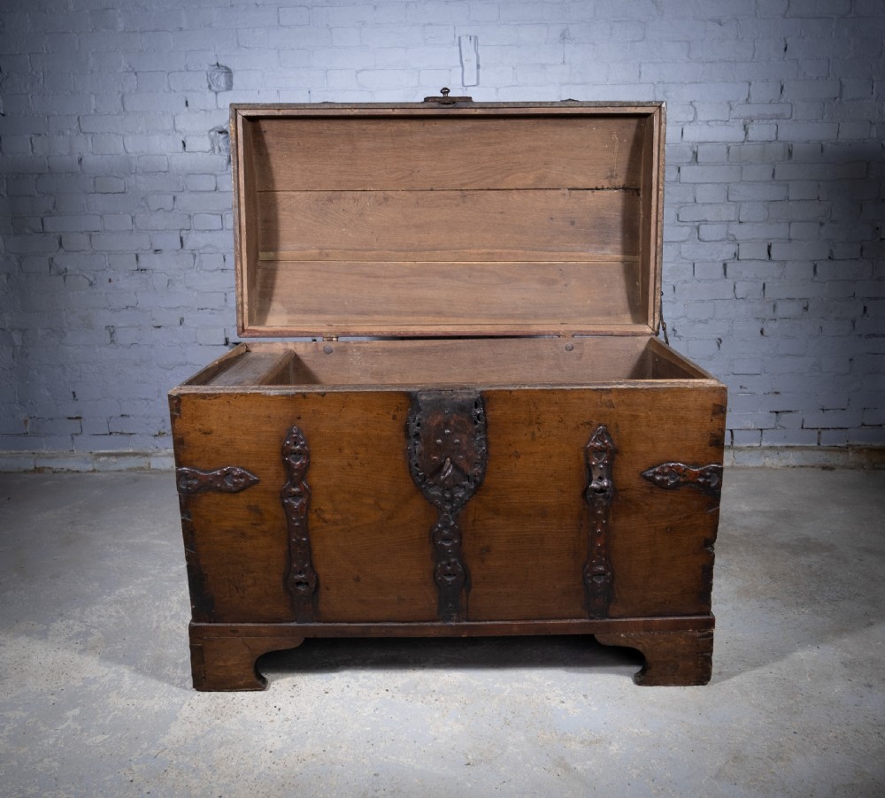 Large 17th Century Oak & Iron Bound Baroque Chest With Original Key, c.1700 View VI