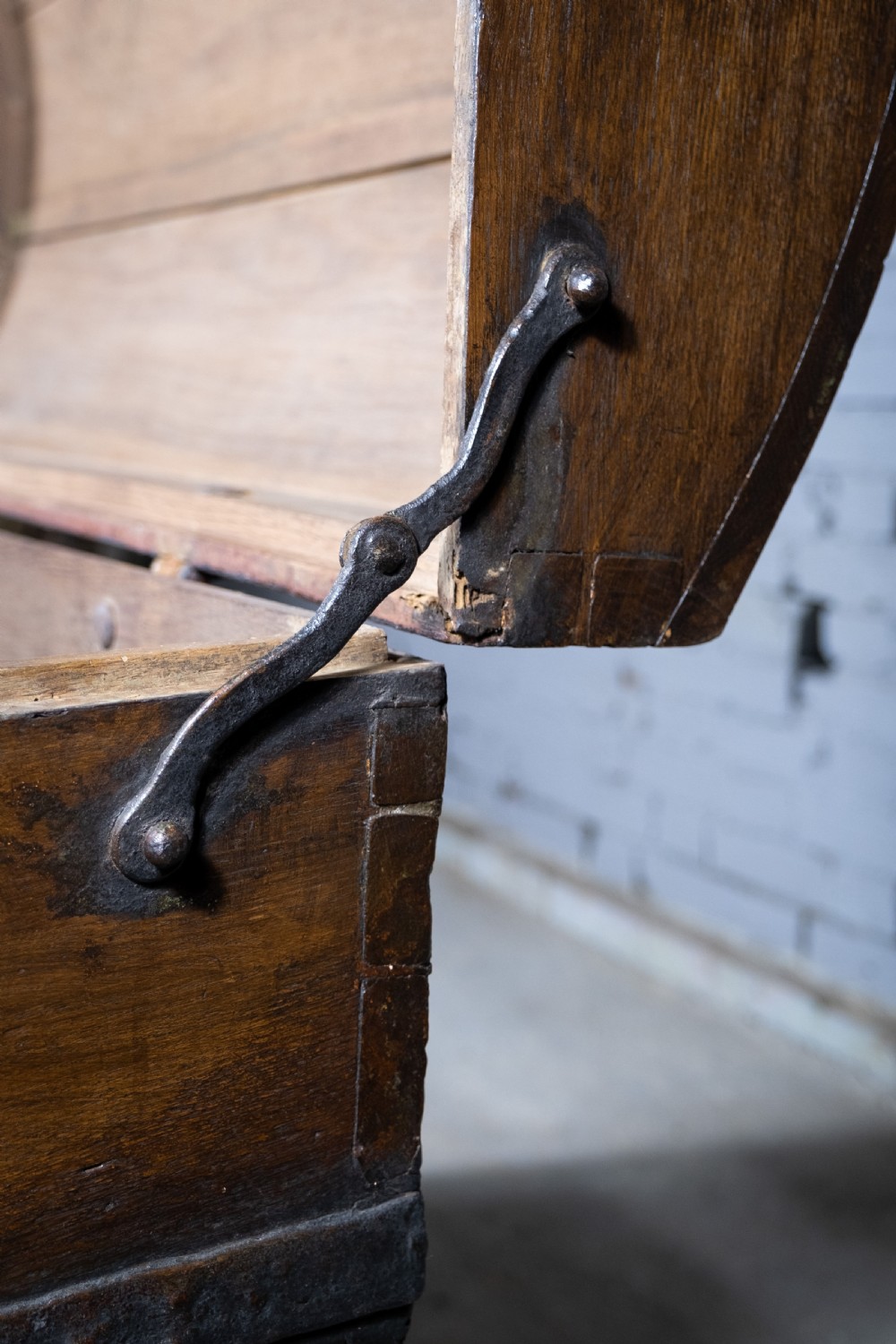 Large 17th Century Oak & Iron Bound Baroque Chest With Original Key, c.1700 View IX