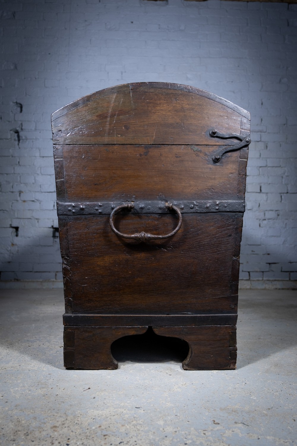 Large 17th Century Oak & Iron Bound Baroque Chest With Original Key, c.1700 View XVI