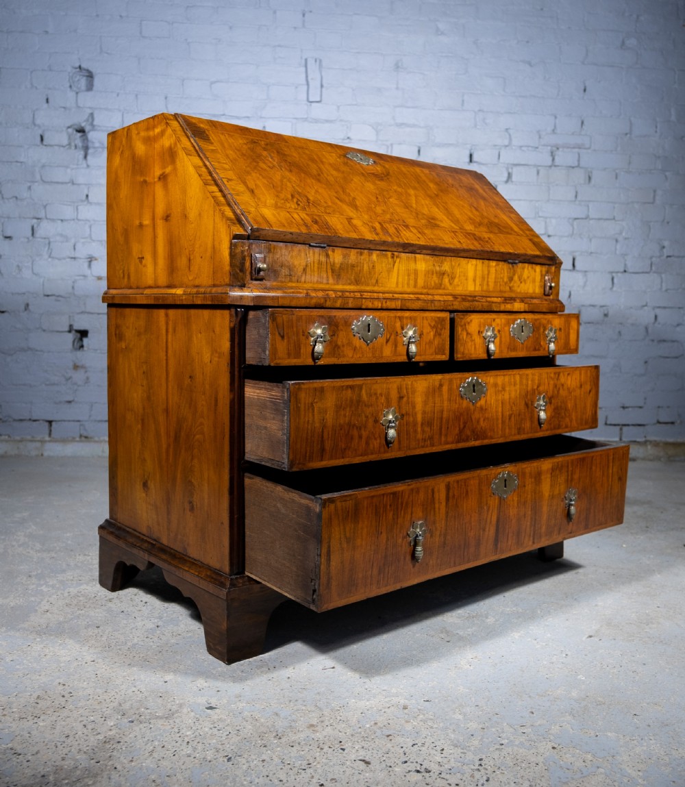 George I Walnut & Featherbanded Bureau, c.1720 View IX