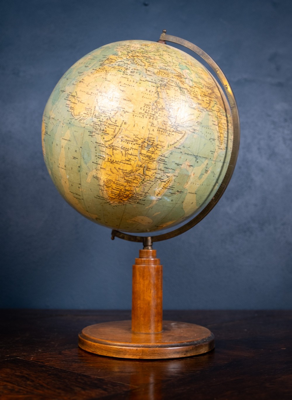 Art Deco Philips 12 Inch Terrestrial Globe, c.1930s View III