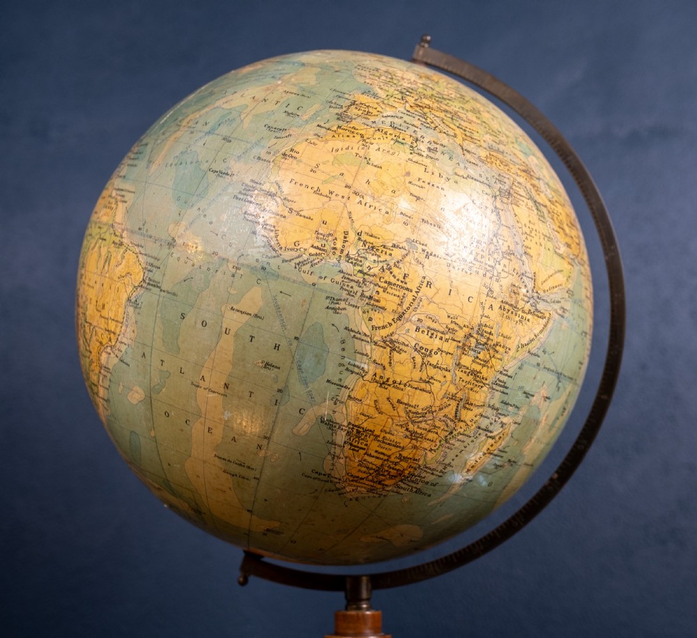 Art Deco Philips 12 Inch Terrestrial Globe, c.1930s View VI