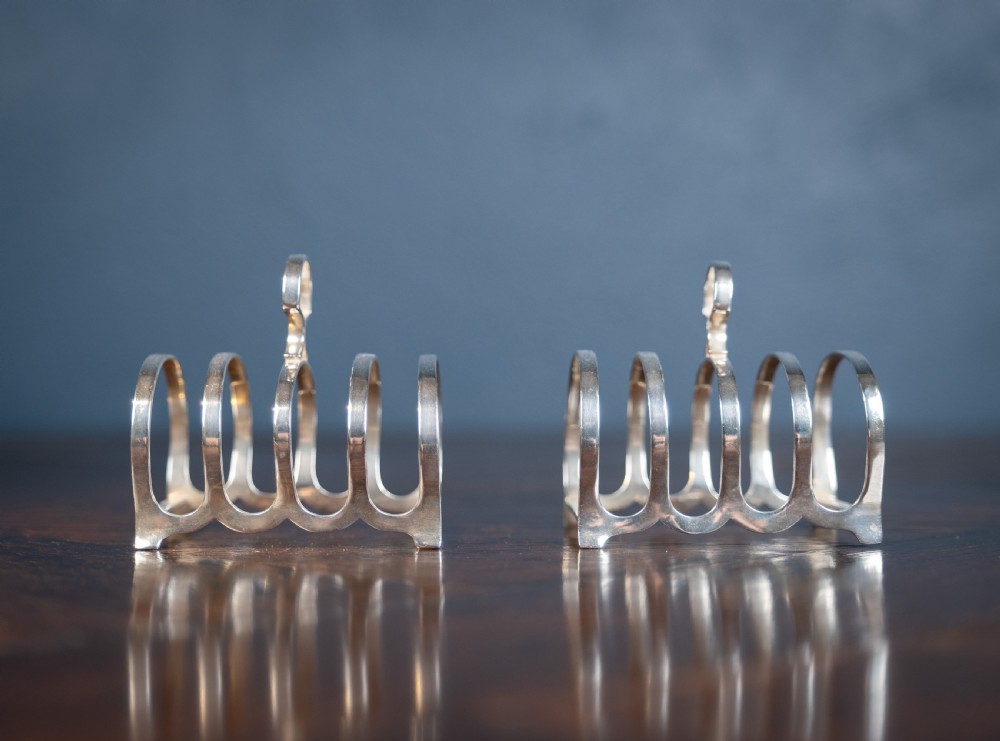 Pair of Art Deco Sterling Silver Toast Racks by Synyer & Beddoes, 1926 View IV