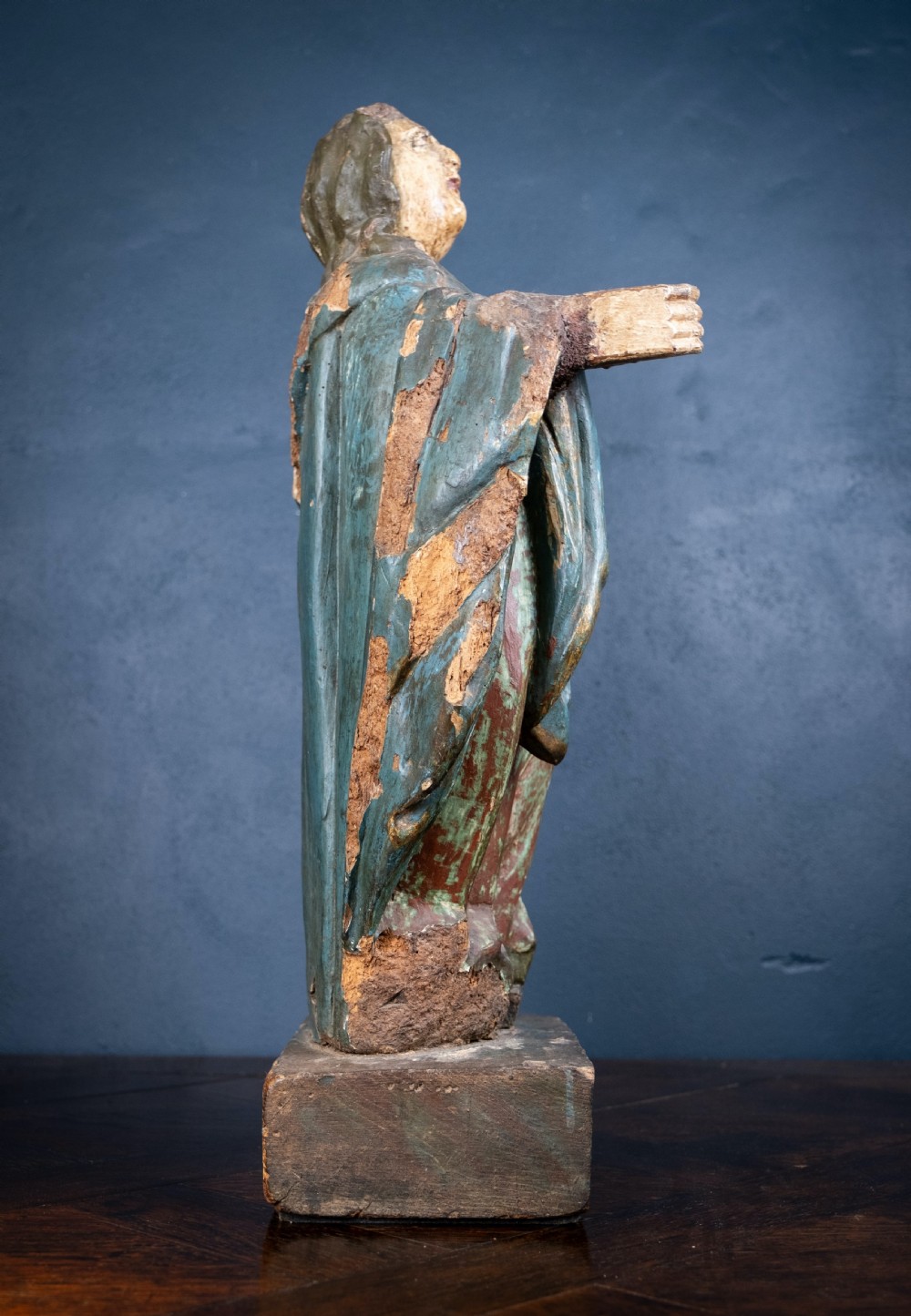 Late 17th / Early 18th Century Polychrome Carved Wooden Figure of The Madonna View IX