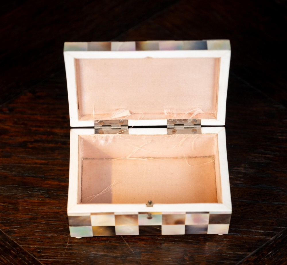 Mother of Pearl & Abalone Chequered Trinket Box, c.1910 View VIII