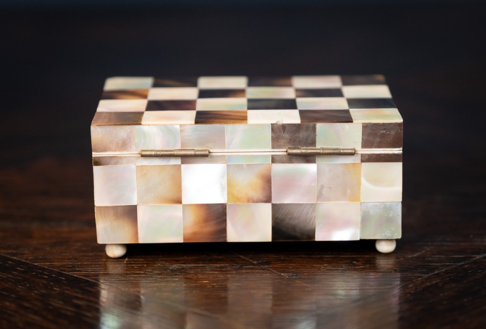 Mother of Pearl & Abalone Chequered Trinket Box, c.1910 View IX