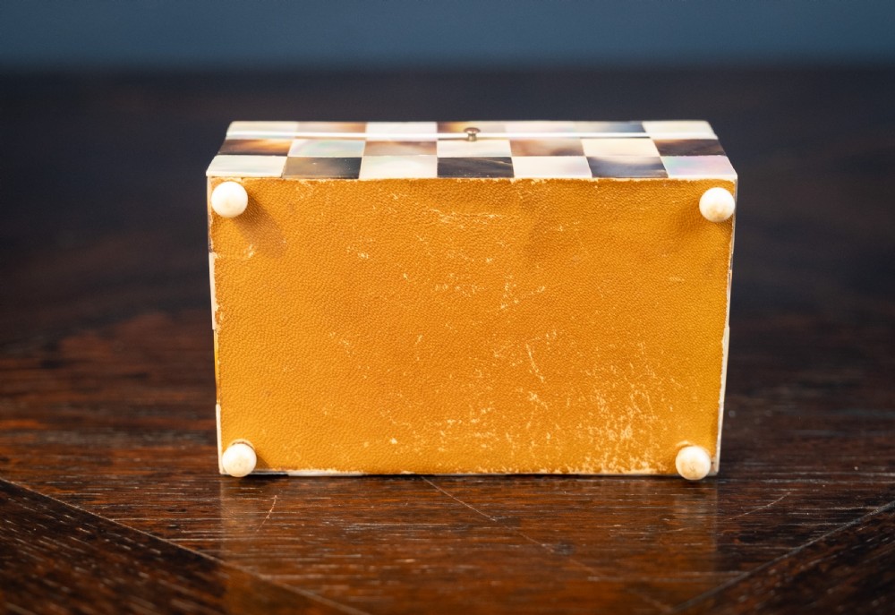 Mother of Pearl & Abalone Chequered Trinket Box, c.1910 View XII