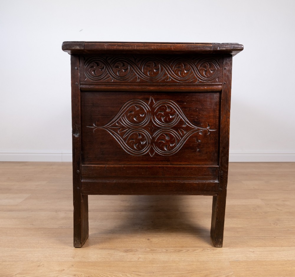 Large 17th Century Oak Coffer View VIII