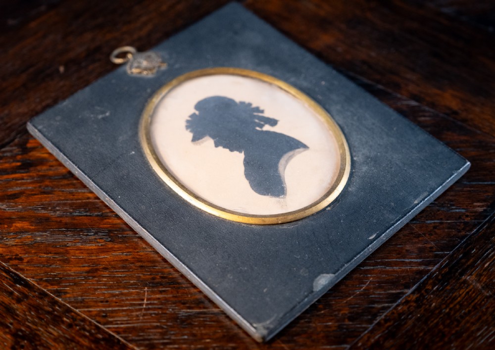 Early 19th Century Silhouette - Lady In Hat View III