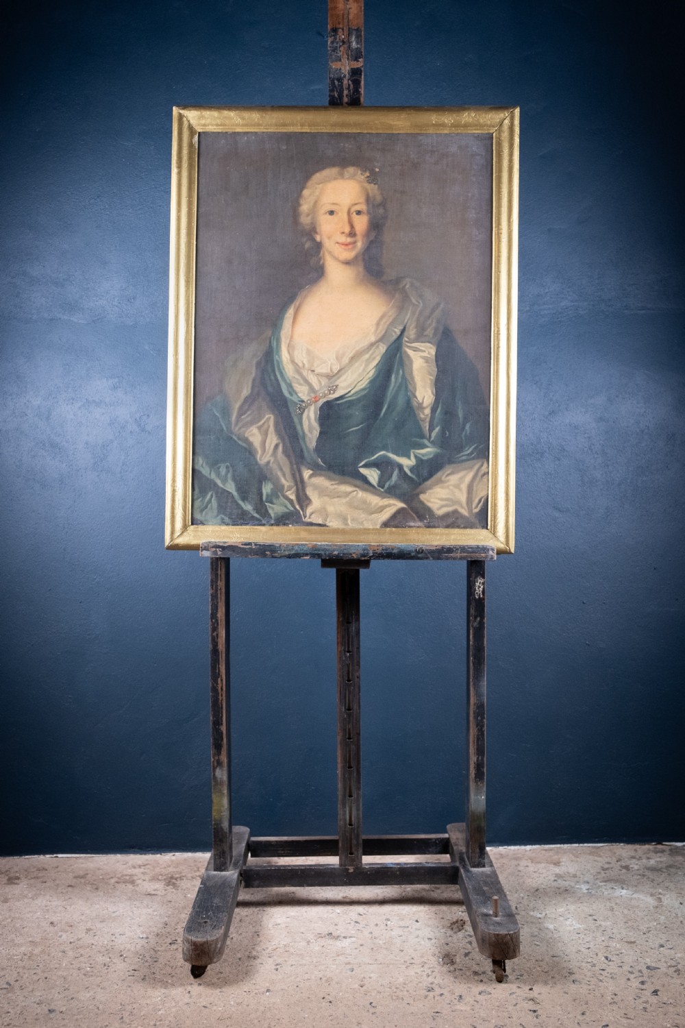 Large 18th Century Portrait Of A Young Lady In A Silk Dress. Oil On Canvas. View VII