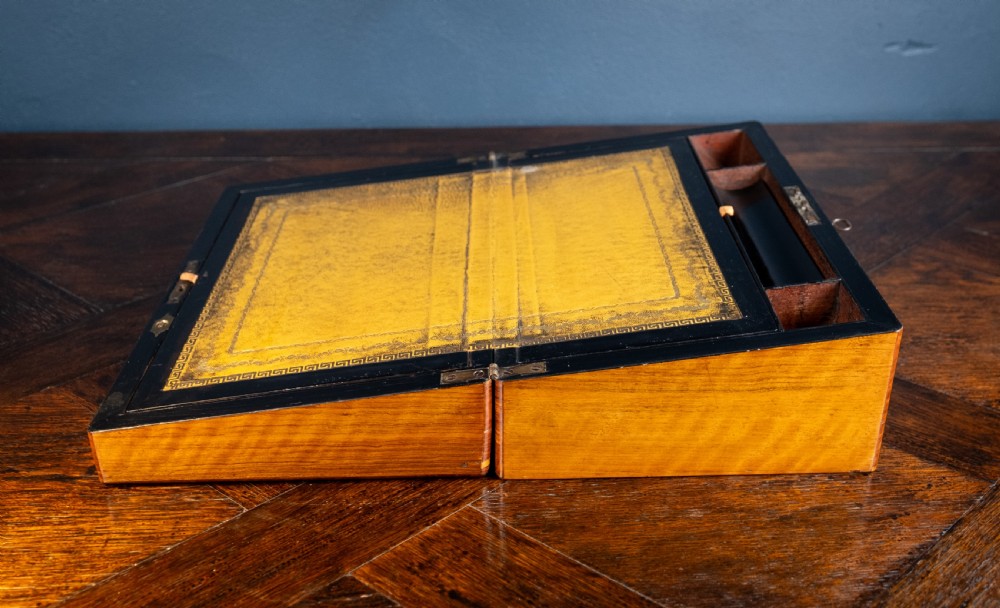 Victorian Walnut Tunbridge Ware Writing Slope View XV