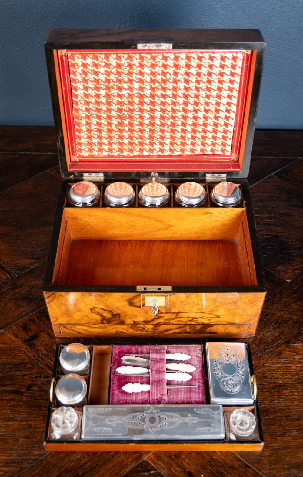 Victorian Burr Walnut Vanity / Dressing Box View IX