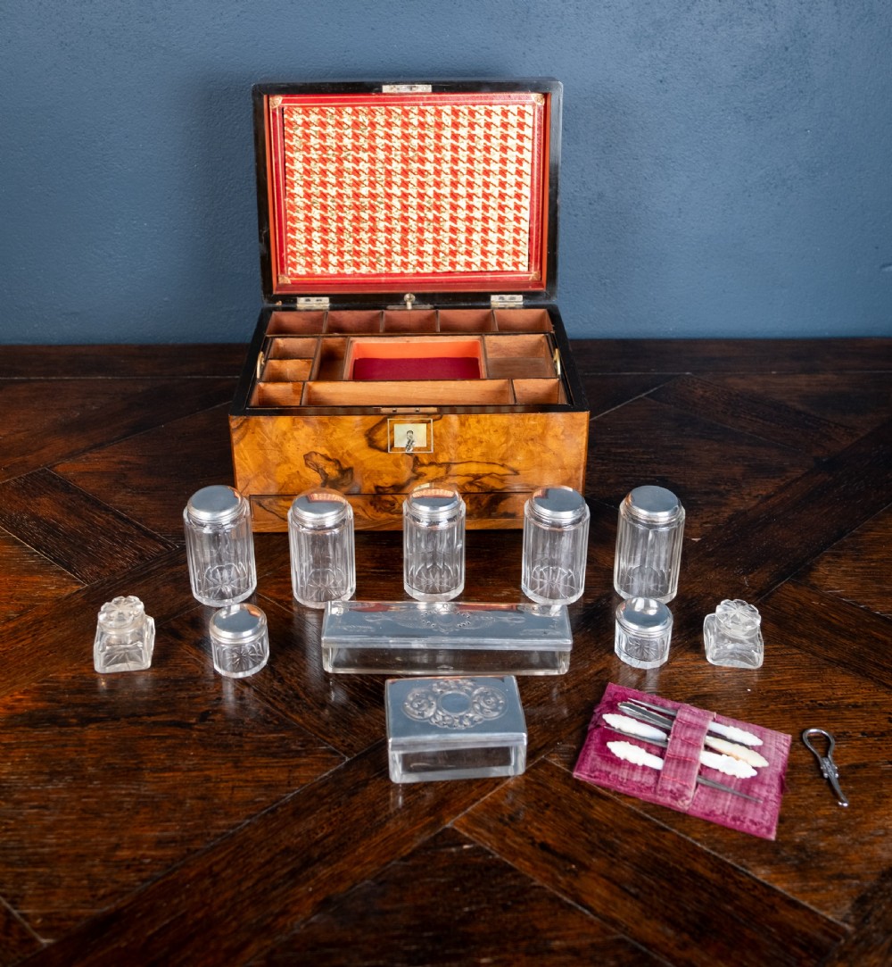 Victorian Burr Walnut Vanity / Dressing Box View XIV
