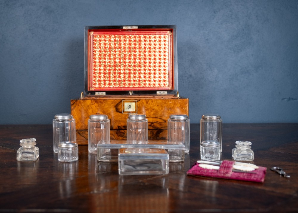 Victorian Burr Walnut Vanity / Dressing Box View XV