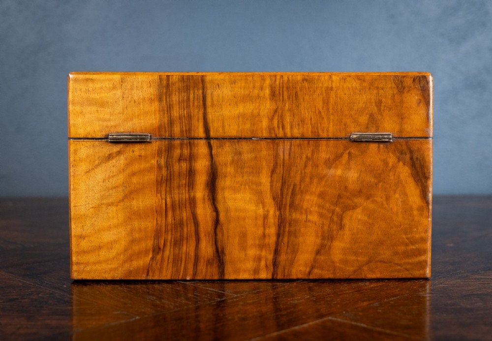 Victorian Burr Walnut Vanity / Dressing Box View XXII