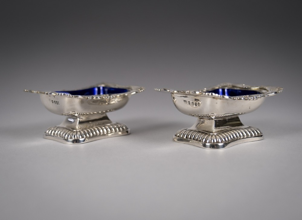 George III Silver Pedestal Open Salts by Samuel Hennell & John Terry, 1814. View V