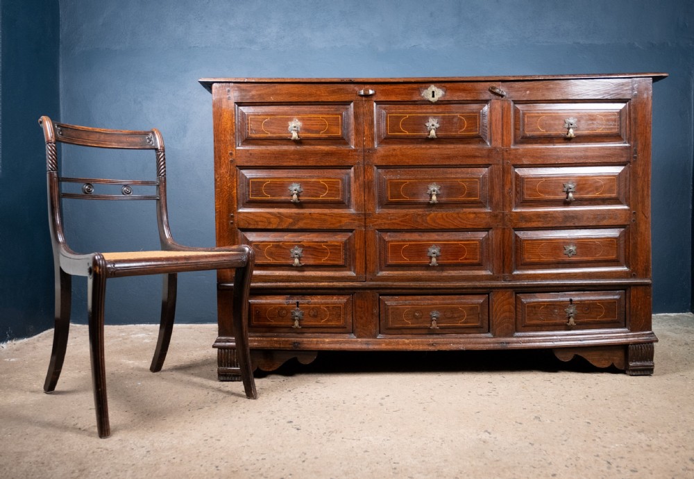 Early 18th Century Oak Cupboard / Mule Chest View II