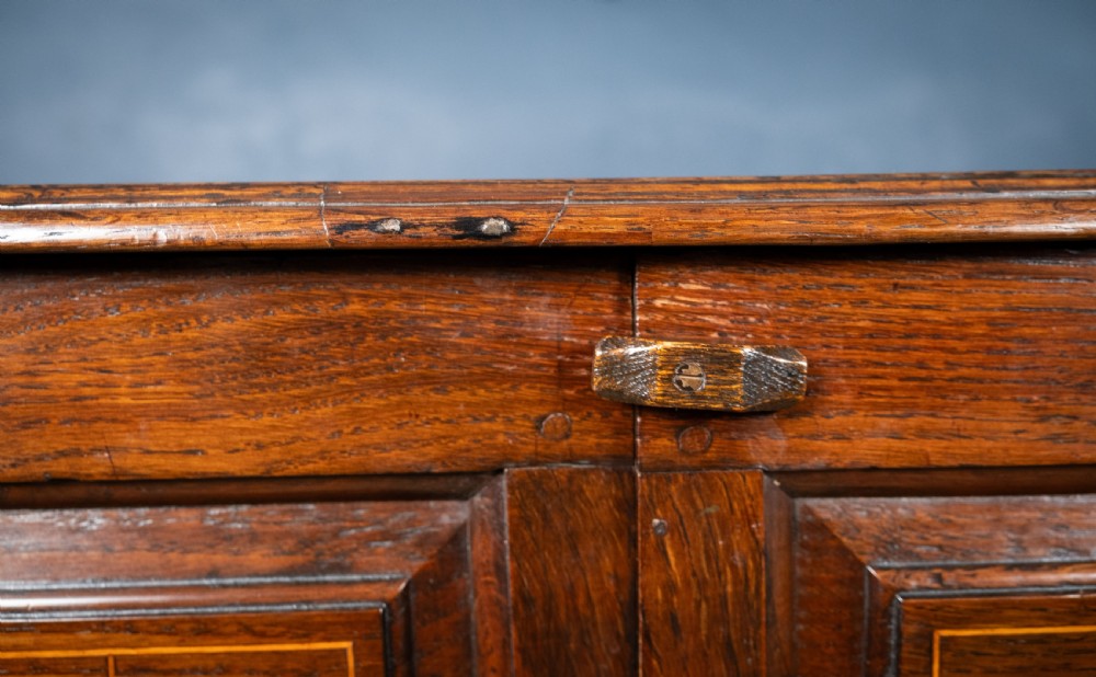 Early 18th Century Oak Cupboard / Mule Chest View X