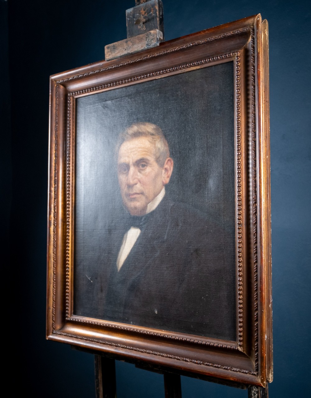 Michele Gordigiani (1835 – 1909) - Large Portrait Of A Gentleman. Oil On Canvas. View X