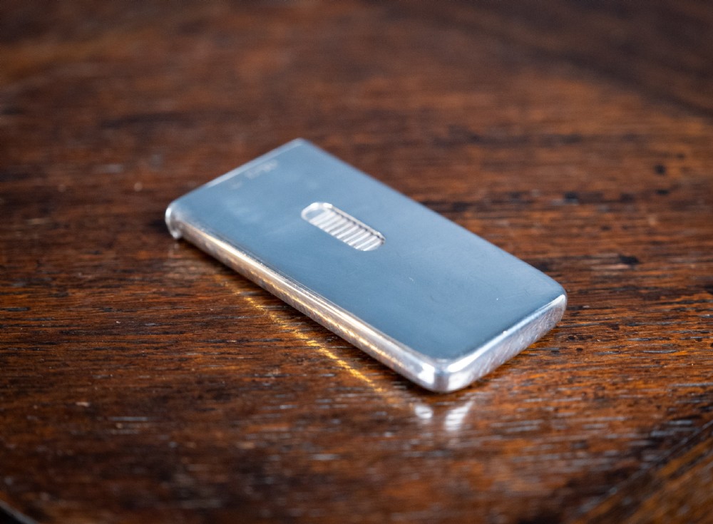 Silver 'Patent Repeating Card Case' by Sampson & Morden, London, 1913. View III