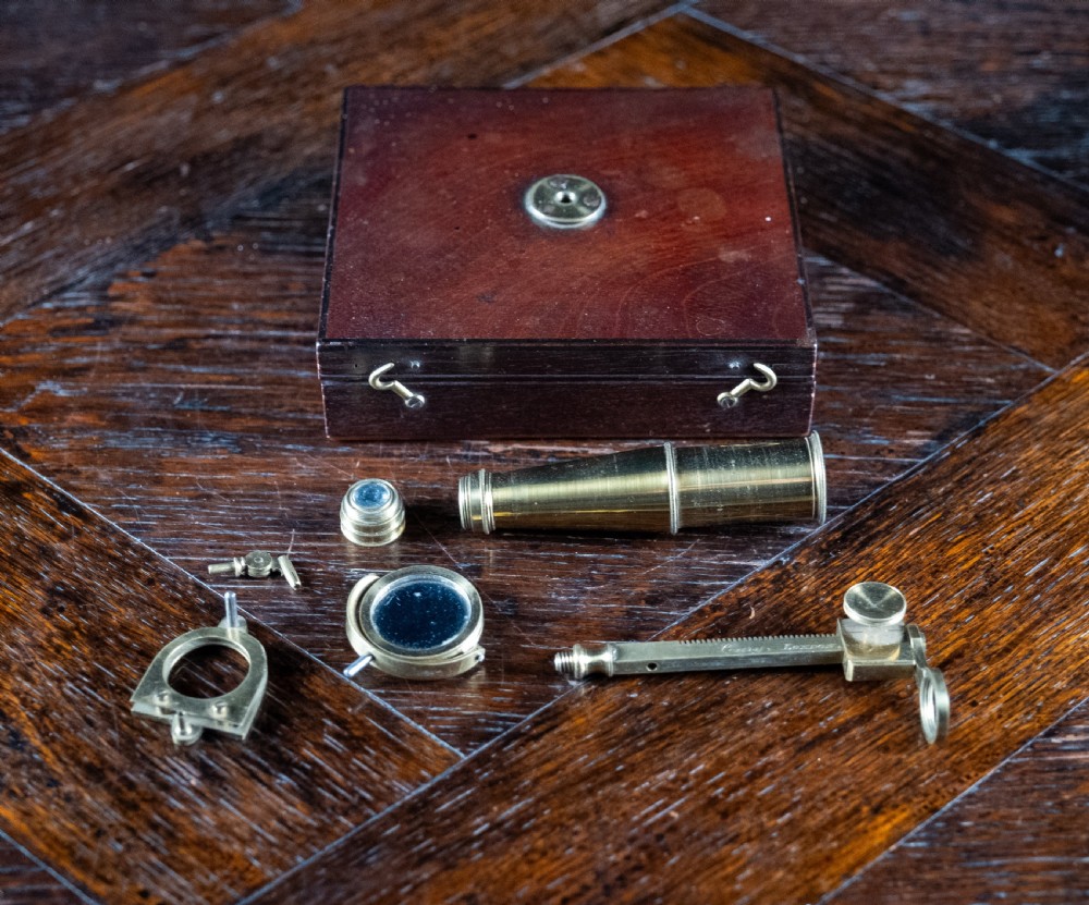 'Cary-Gould Type' Brass Pocket Microscope, London, c.1830 View VI