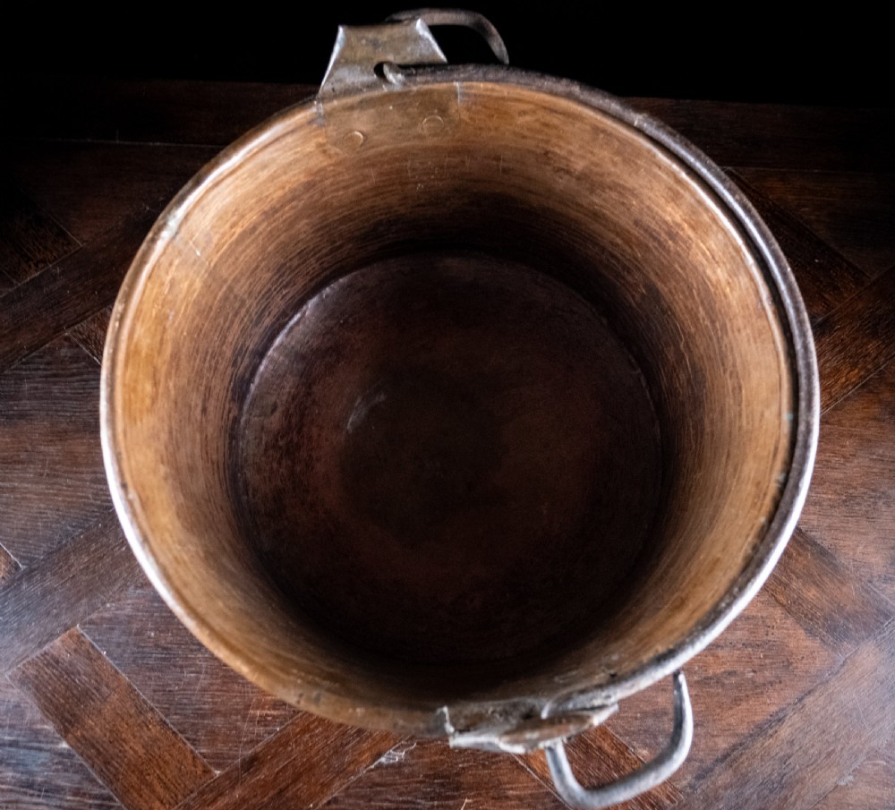 Large 19th Century Copper Pot View X