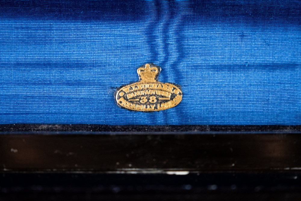 Coromandel Stationary Box by W. Leuchars, London. C.1860 View III