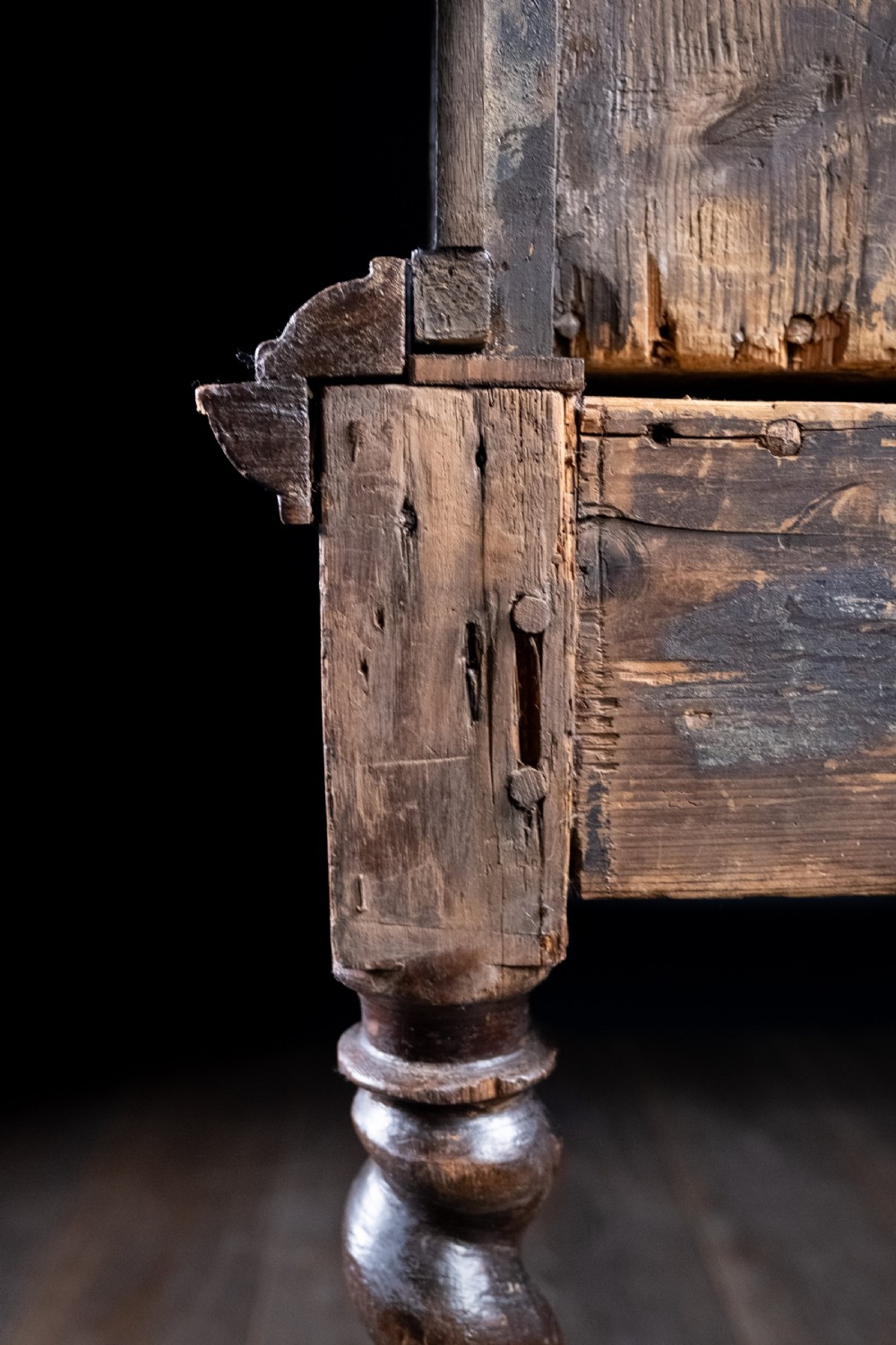William & Mary Oak Glazed Bookcase On Stand, c.1680 View XII