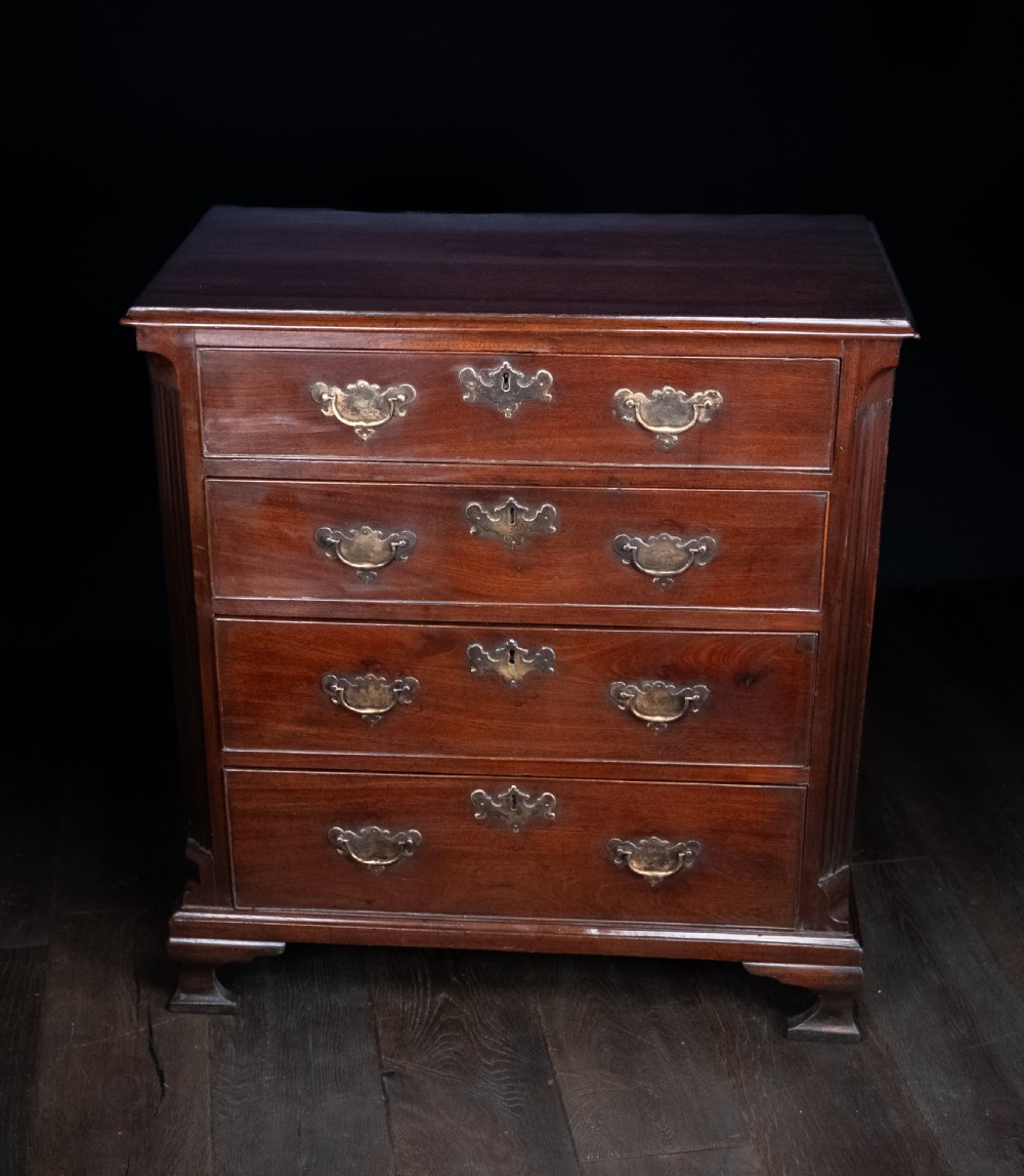 George III Mahogany Chest of Drawers View VII