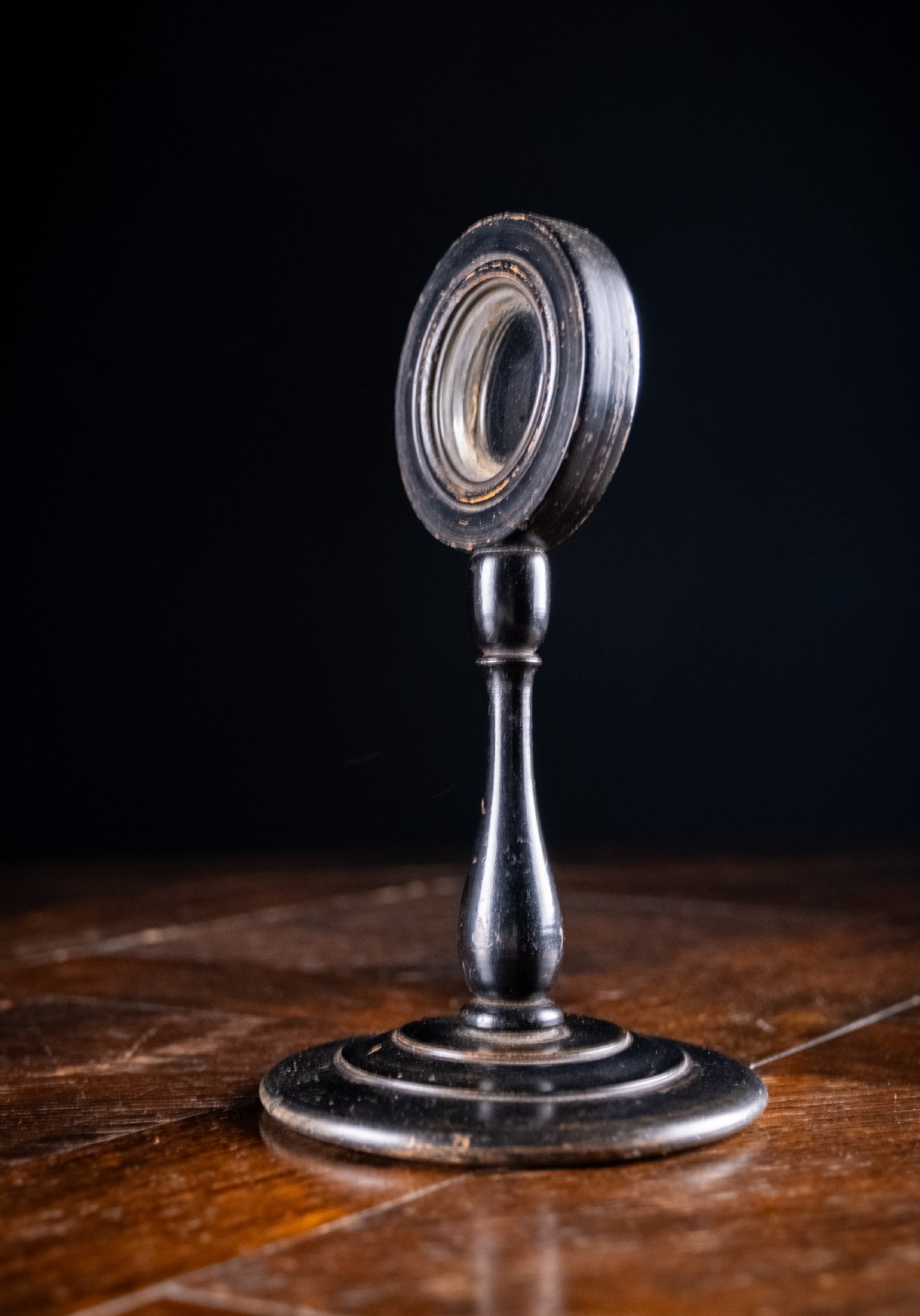 Ebonised Artists' Reducing Lens, c.1900 View IV