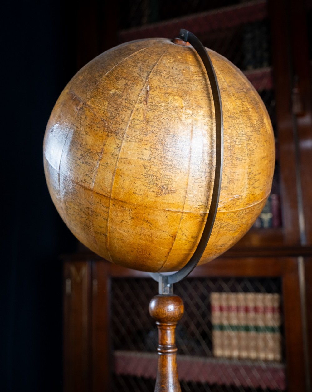 Early 20th Century Philips & Son Library Globe View V