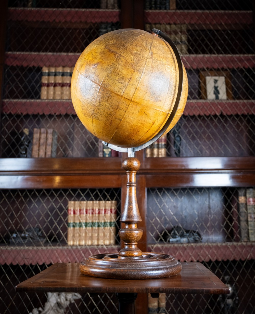 Early 20th Century Philips & Son Library Globe View VI
