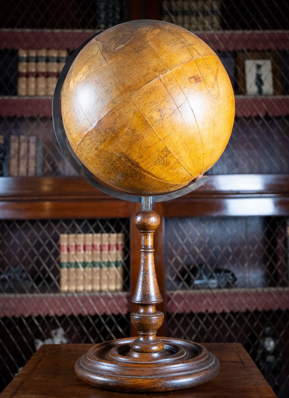 Early 20th Century Philips & Son Library Globe View XI