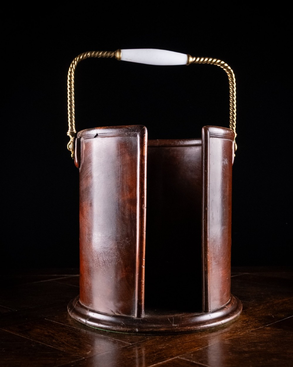 Hussey's Mahogany Plate Bucket, c.1860