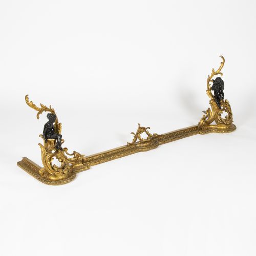 FRENCH GILT BRONZE CHENET IN THE LOUIS XV STYLE ADJUSTABLE WIDTH - ADDITIONAL PHOTO 1