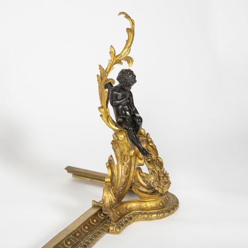 FRENCH GILT BRONZE CHENET IN THE LOUIS XV STYLE ADJUSTABLE WIDTH - ADDITIONAL PHOTO 7