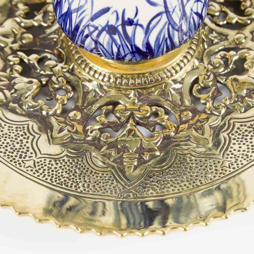 BLUE WHITE CERAMIC INKWELL ON BRASS STAND - ADDITIONAL PHOTO 2